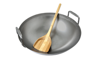 Big Green Egg Grill-Wok aus Kohlenstoffstahl mit Bambusspatel