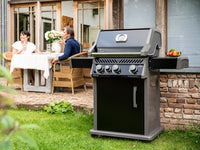 Rogue® XT 425 Schwarz - Napoleon Gasgrill mit SIZZLE ZONE™